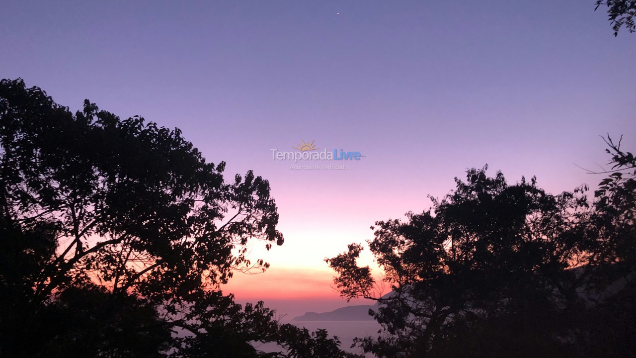 Casa para aluguel de temporada em Ilhabela (Praia da Feiticeira)