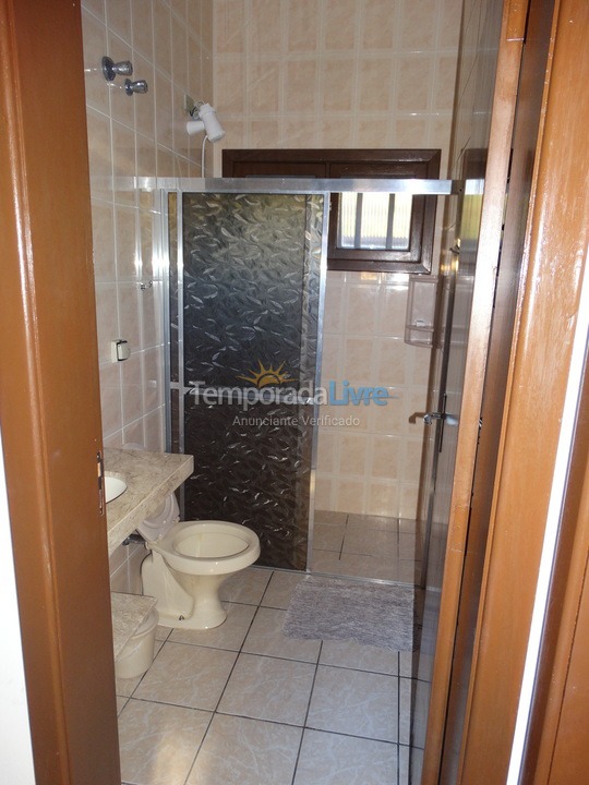 Casa para aluguel de temporada em Ubatuba (Lagoinha)