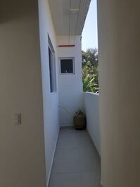 LINDA CASA EM BOMBINHAS