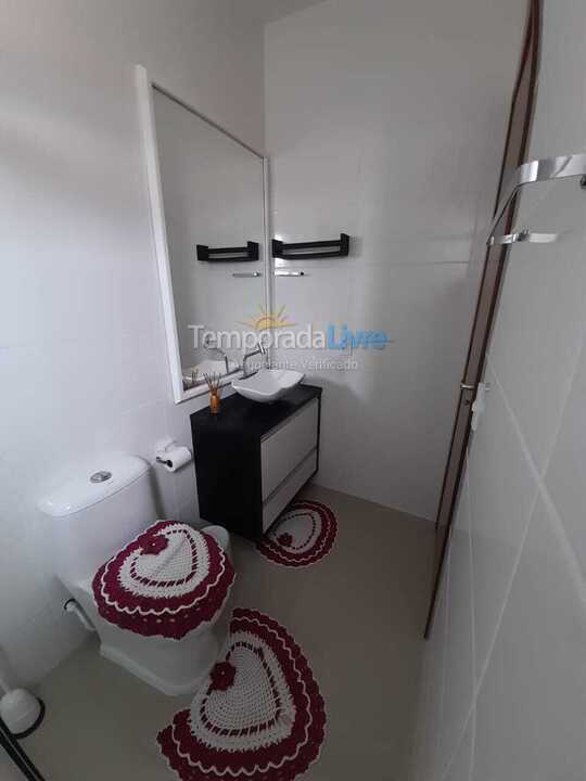 Casa para aluguel de temporada em Bombinhas (Praia de Zimbros)