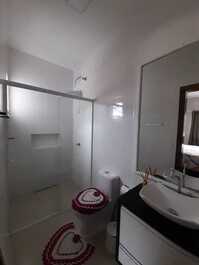 LINDA CASA EM BOMBINHAS