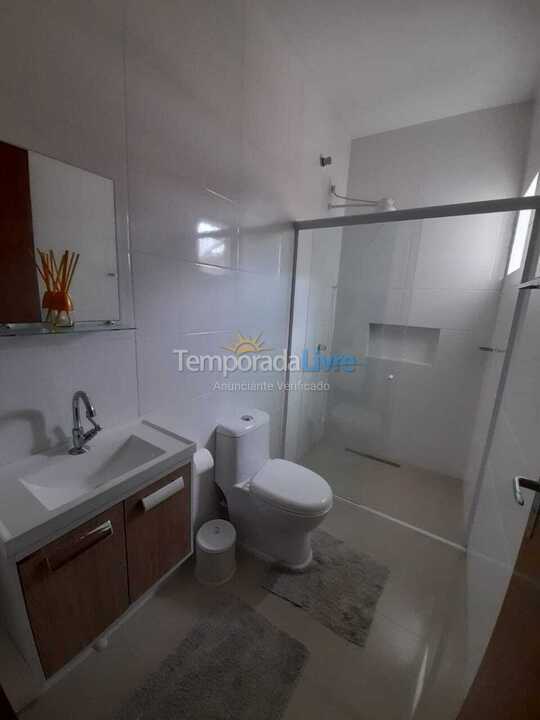 Casa para aluguel de temporada em Bombinhas (Praia de Zimbros)