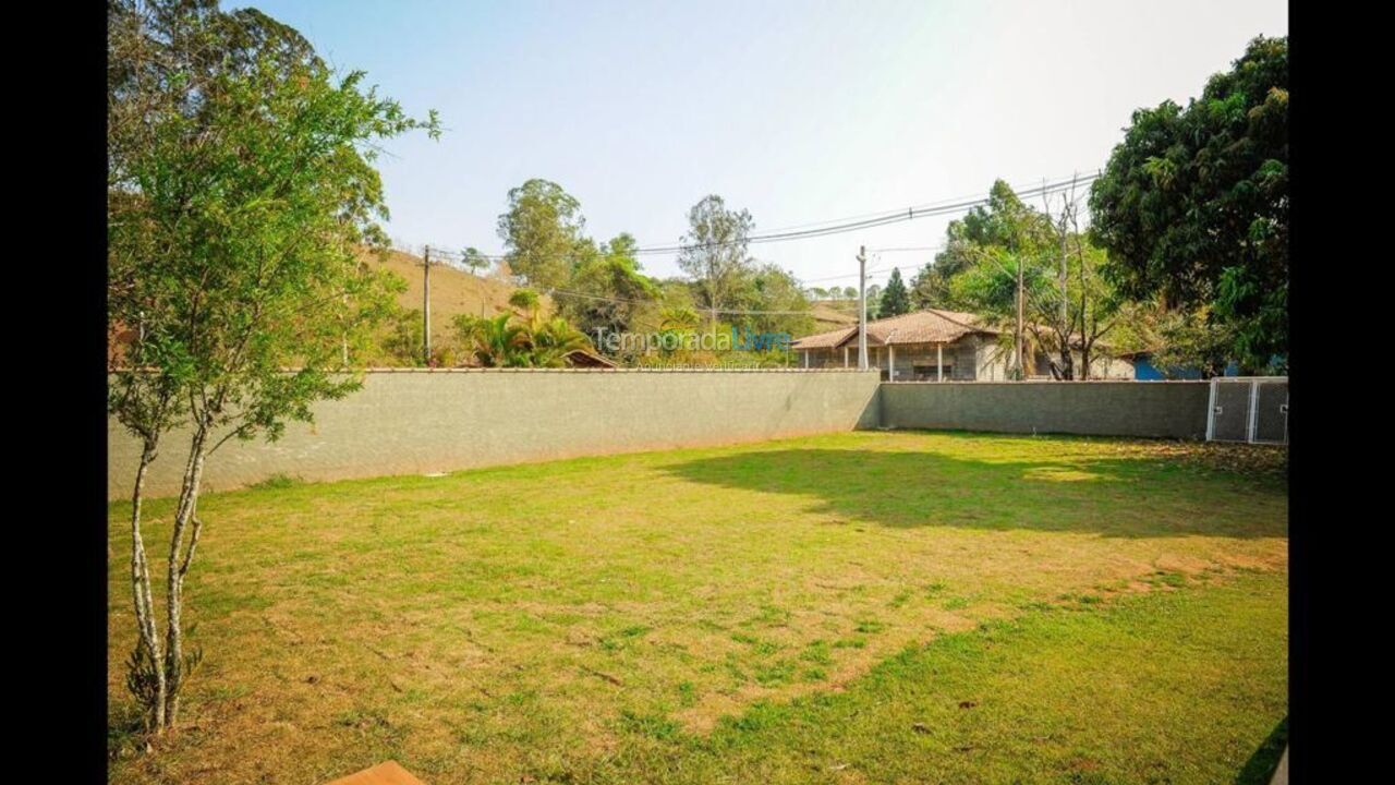 Chácara / sítio para aluguel de temporada em Socorro (Pompéia)