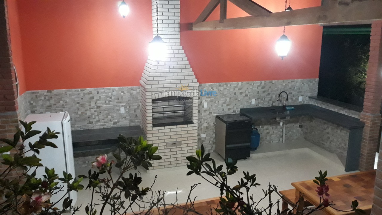 Granja para alquiler de vacaciones em Mairinque (Condomínio Porta do Sol)