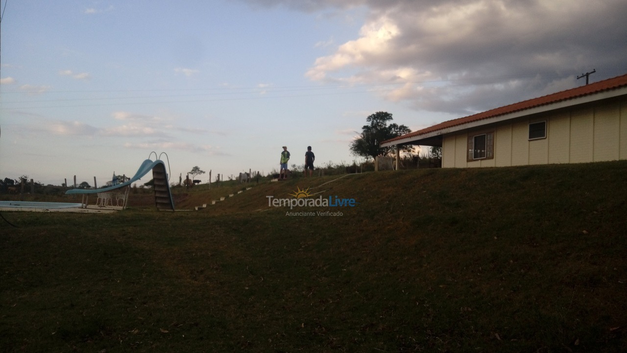 Granja para alquiler de vacaciones em Porangaba (Porangaba)