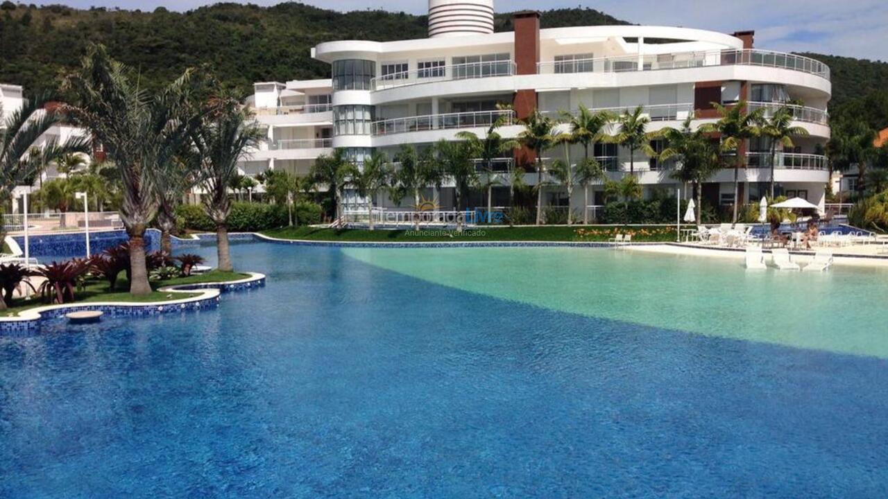 Apartamento para aluguel de temporada em Florianópolis (Cachoeira do Bom Jesus)