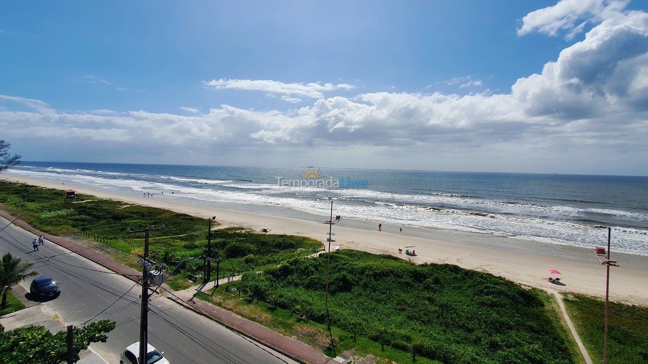 Apartment for vacation rental in Matinhos (Balneário Ipacaraí)