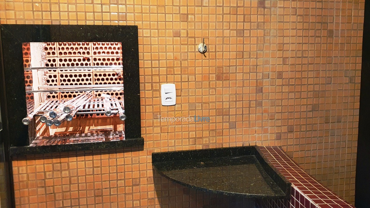 Apartment for vacation rental in Matinhos (Balneário Ipacaraí)