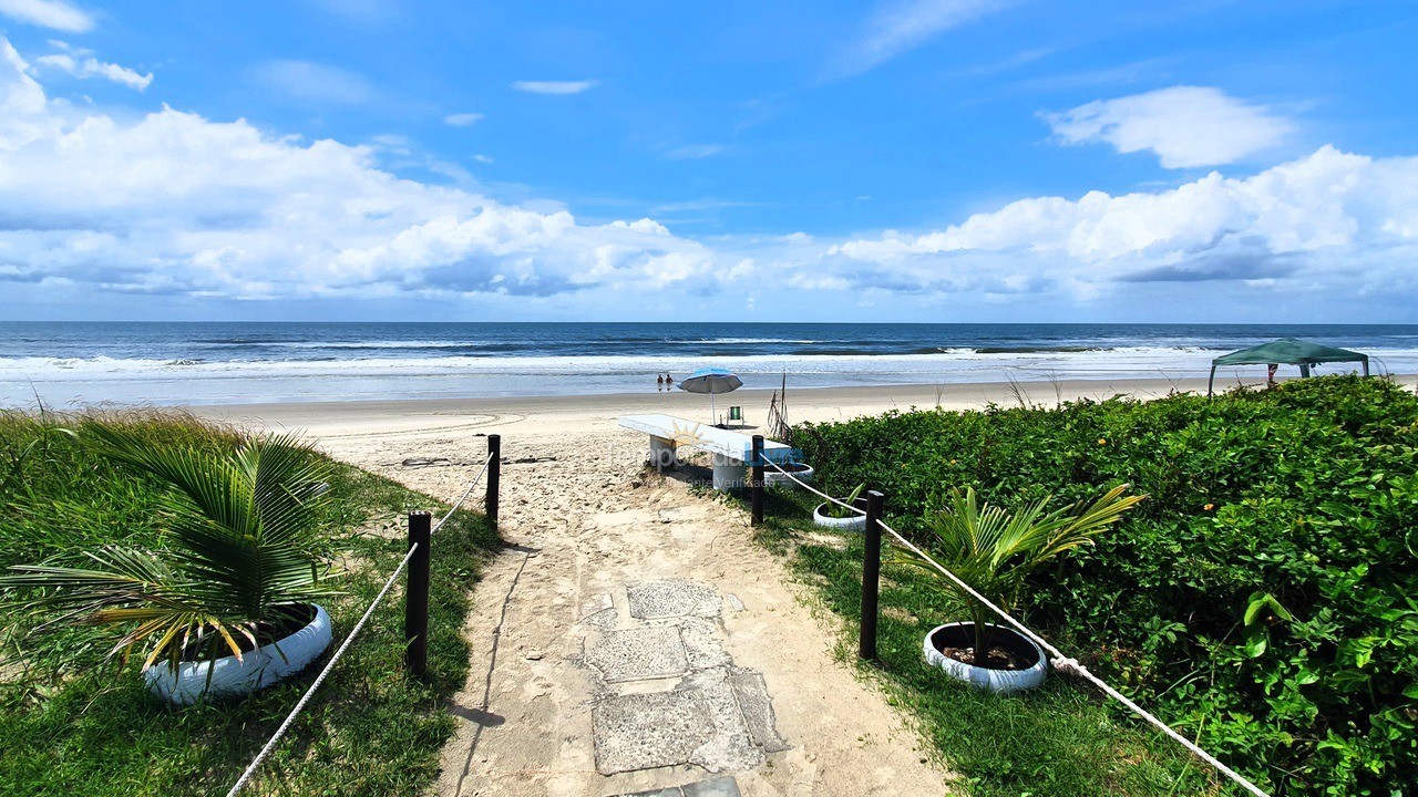 Apartment for vacation rental in Matinhos (Balneário Ipacaraí)