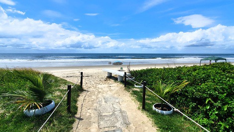 Apartment in Matinhos/PR, Balneário Ipacaraí overlooking the sea.