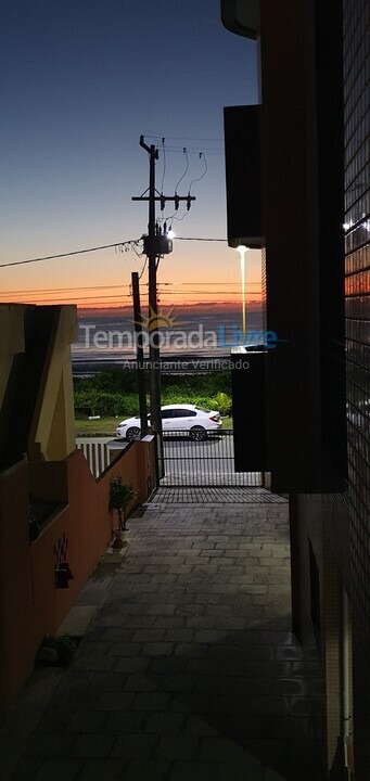 Apartment for vacation rental in Matinhos (Balneário Ipacaraí)