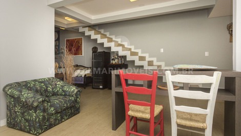 Sobrado Beira Mar em Mariscal com 4 suítes