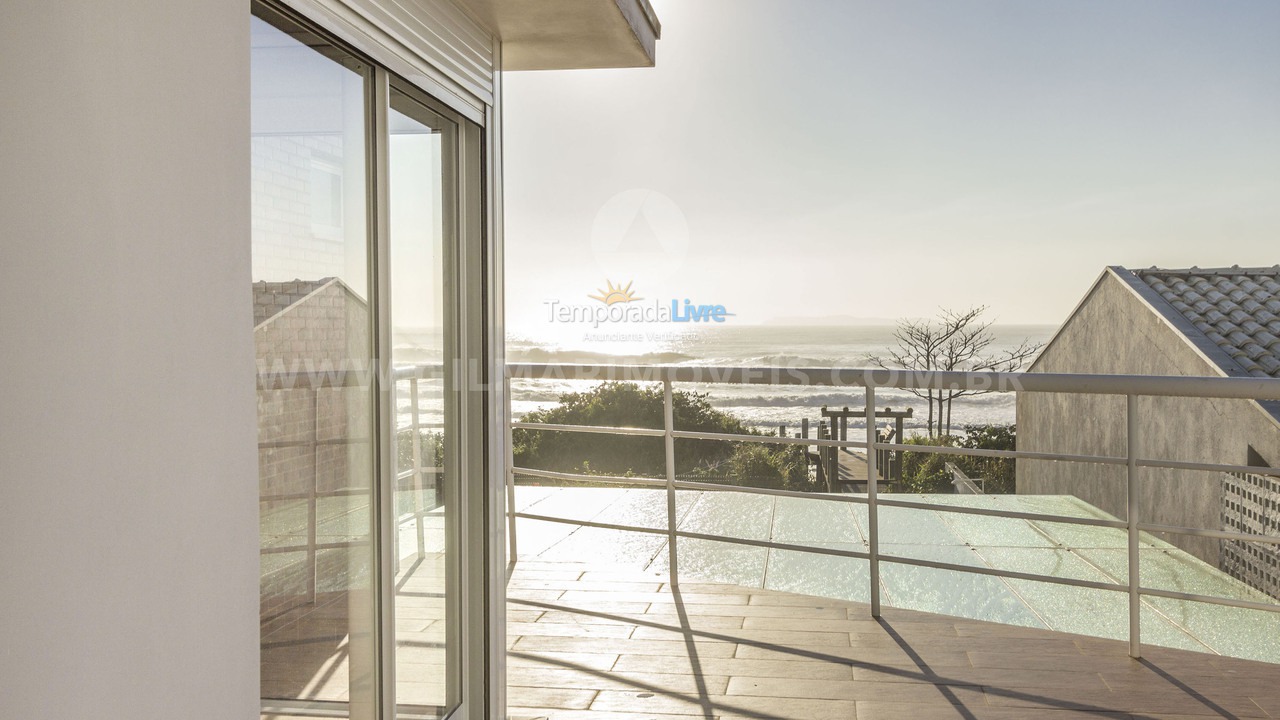 Casa para aluguel de temporada em Bombinhas (Canto Grande)