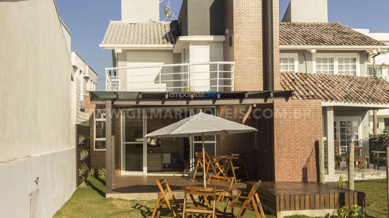 Casa para aluguel de temporada em Bombinhas (Canto Grande)