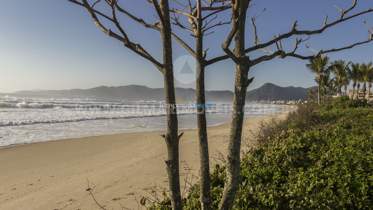 Casa para aluguel de temporada em Bombinhas (Canto Grande)