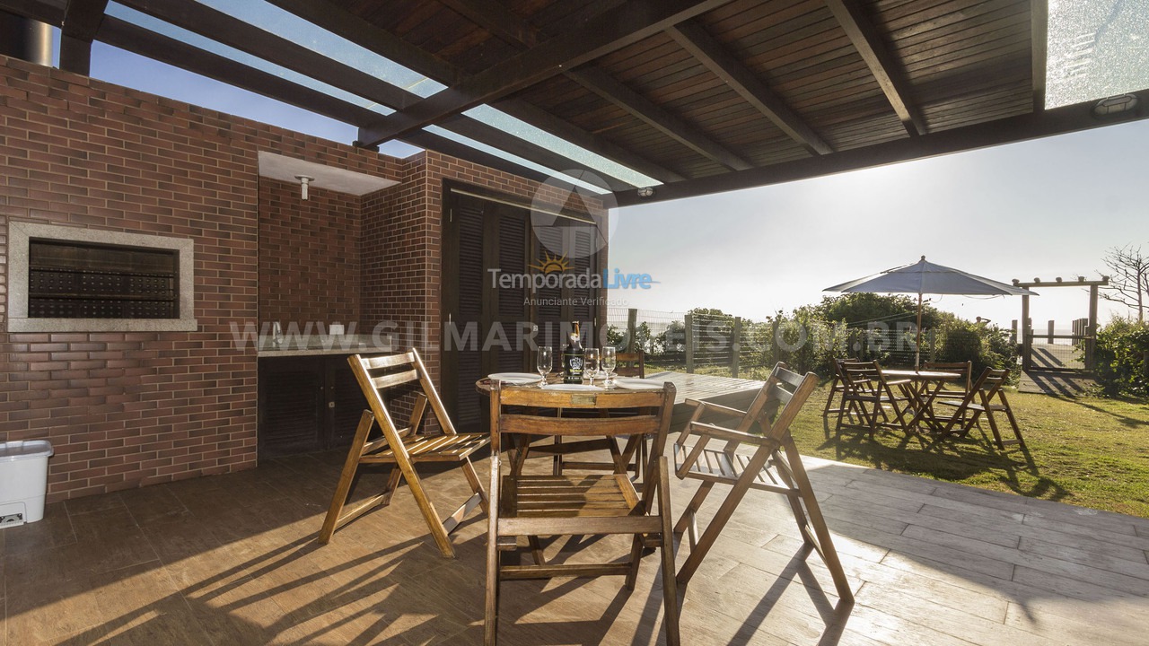 Casa para aluguel de temporada em Bombinhas (Canto Grande)