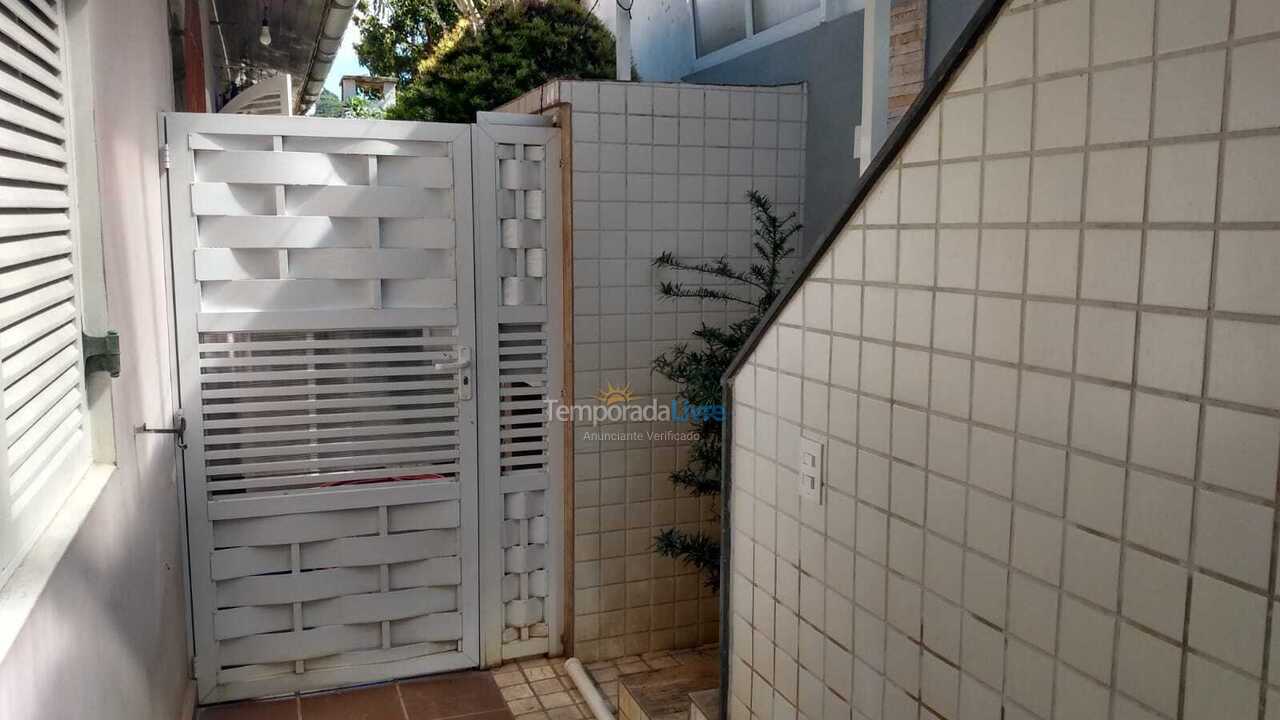 House for vacation rental in Guarujá (Tombo)