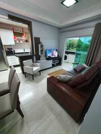 PRAIA DE BOMBAS PARA ALUGAR POR TEMPORADA 2 DORM.