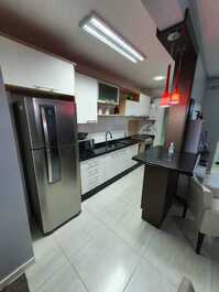 PRAIA DE BOMBAS PARA ALUGAR POR TEMPORADA 2 DORM.