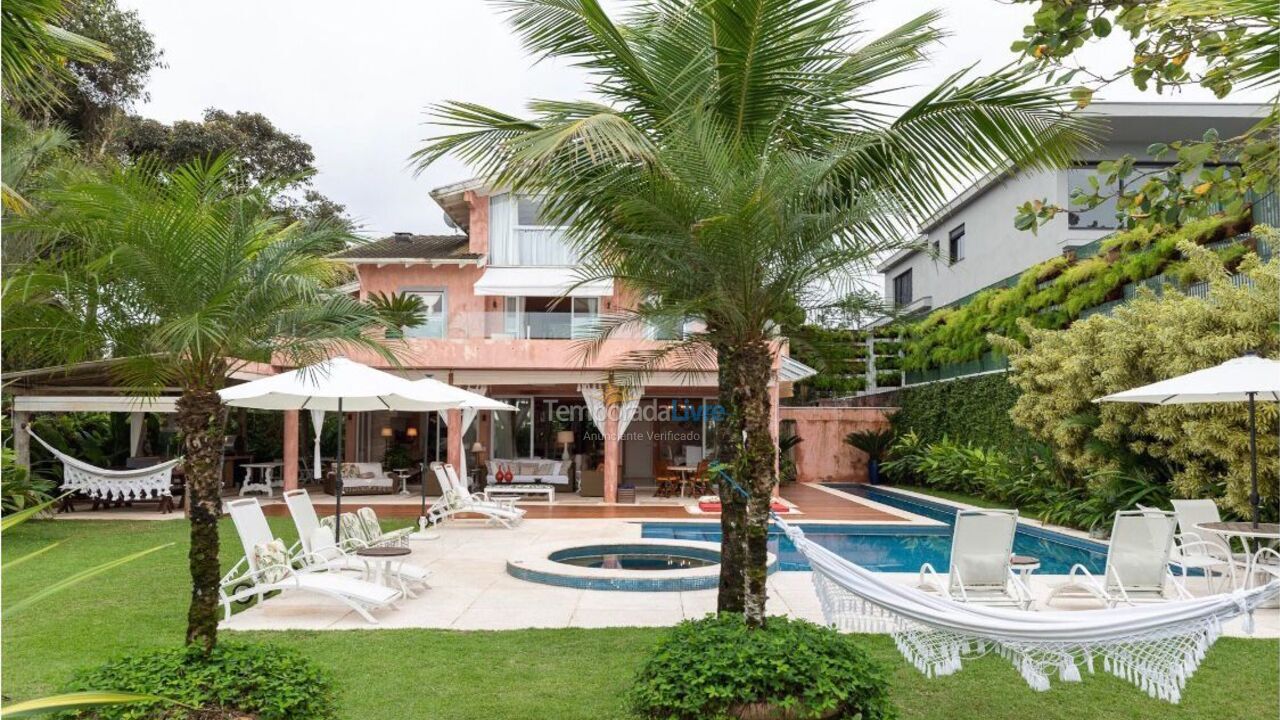 Casa para aluguel de temporada em São Sebastião (Barra do Una)