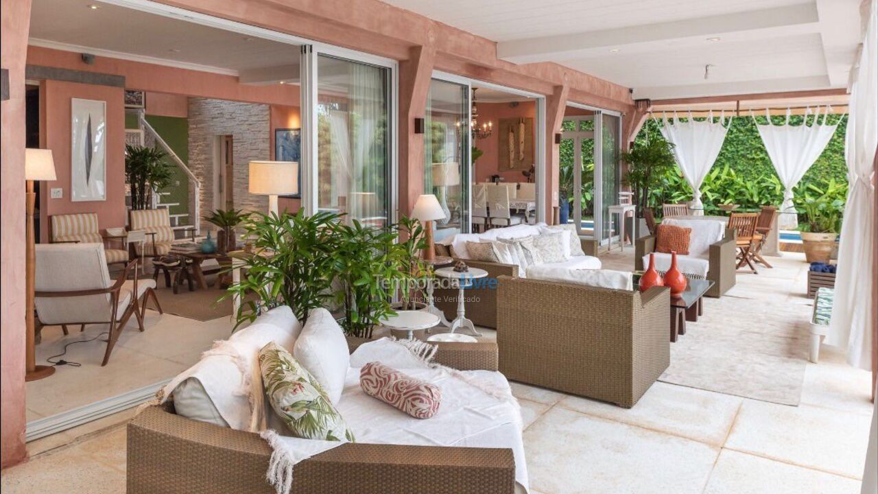 Casa para aluguel de temporada em São Sebastião (Barra do Una)