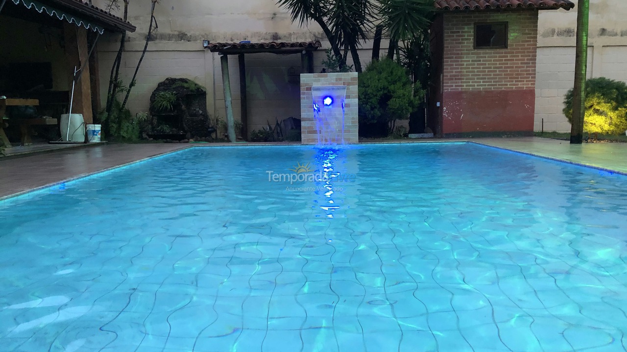 Casa para aluguel de temporada em Guarapari (Praia do Morro)