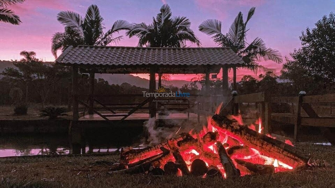 Chácara / sítio para aluguel de temporada em Imbituba (Sambaqui)