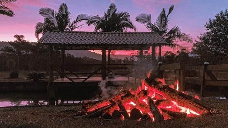 Casa Maravilhosa e Aconchegante no meio da Natureza próxima das praias