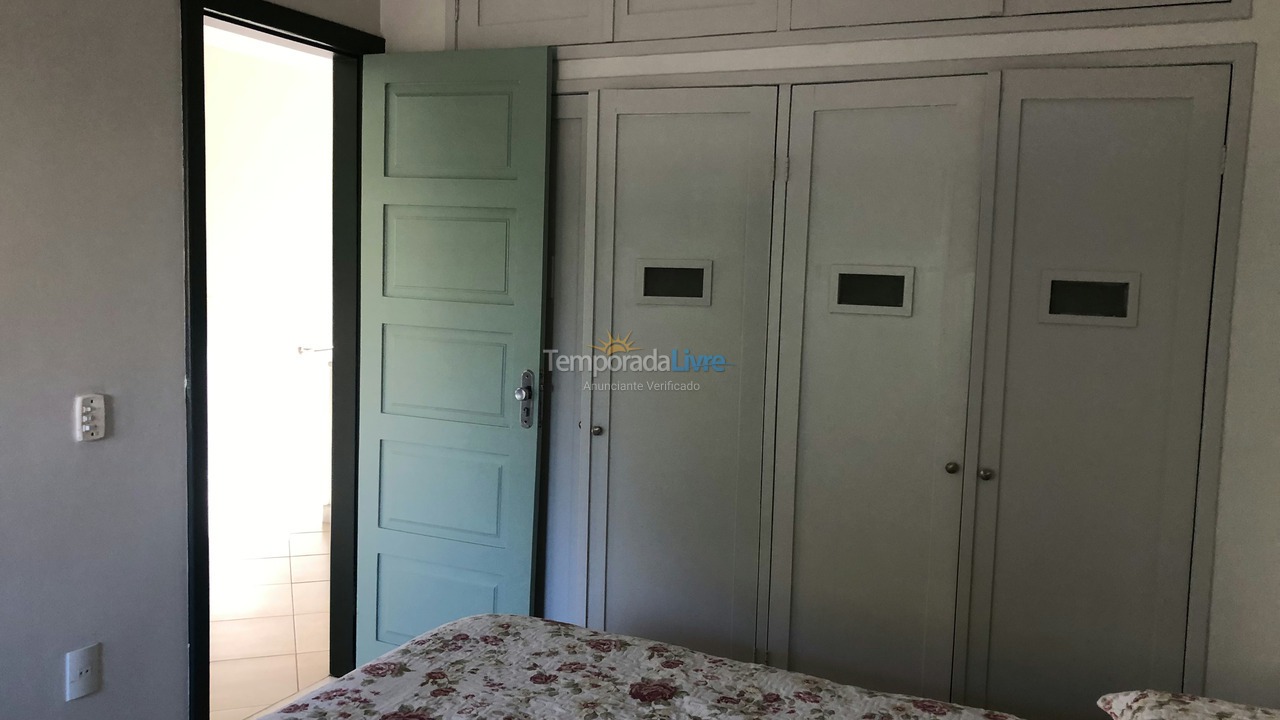 Casa para aluguel de temporada em Guarapari (Praia do Morro)