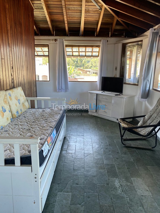 Casa para alquiler de vacaciones em Ubatuba (Pereque Açu)