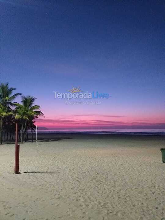 Apartamento para alquiler de vacaciones em Praia Grande (Vila Tupi)