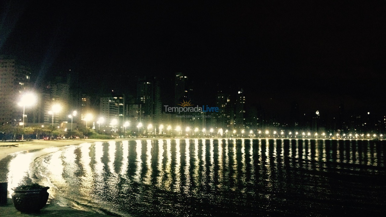 Apartamento para aluguel de temporada em Balneário Camboriú (Praia Central)