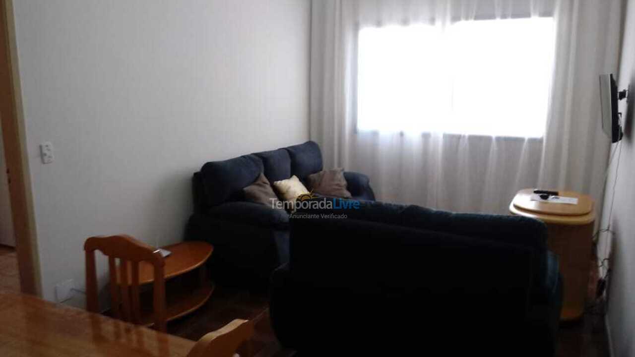 Apartamento para aluguel de temporada em Praia Grande (Guilhermina)