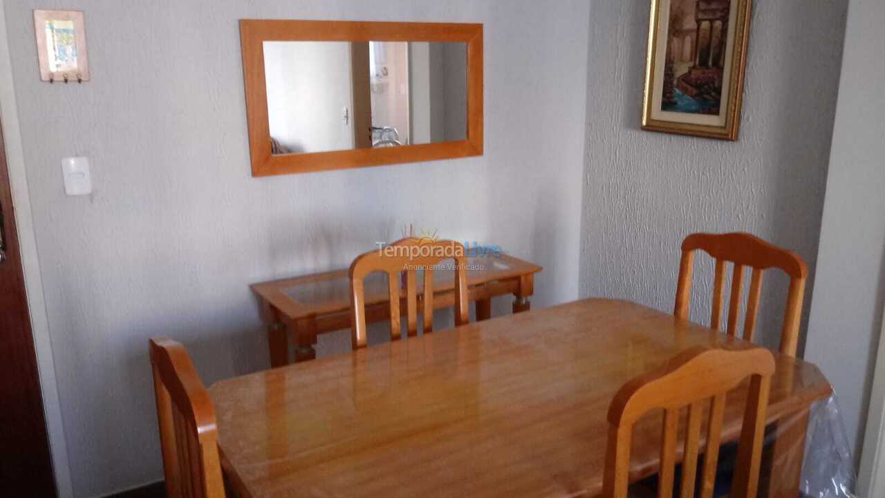 Apartamento para aluguel de temporada em Praia Grande (Guilhermina)