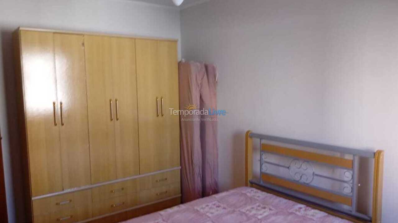 Apartamento para aluguel de temporada em Praia Grande (Guilhermina)