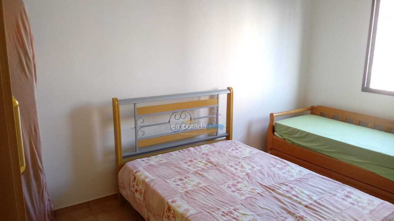 Apartamento para aluguel de temporada em Praia Grande (Guilhermina)