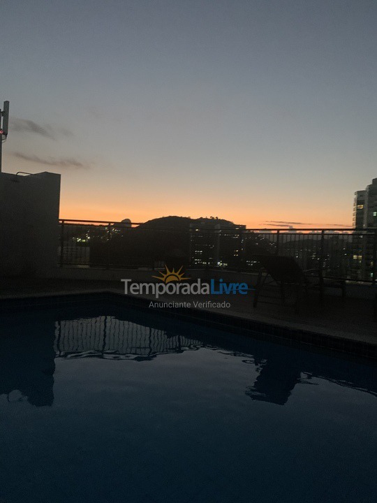 Apartamento para alquiler de vacaciones em Vitória (Enseada do Suá)