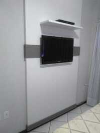 BEAUTIFUL 2 BEDROOM FIT NEAR SHOPPING RUSSI RUSSI