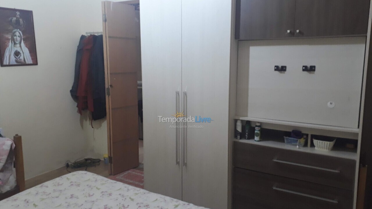 Casa para alquiler de vacaciones em Mongaguá (Balneario Itaoca)