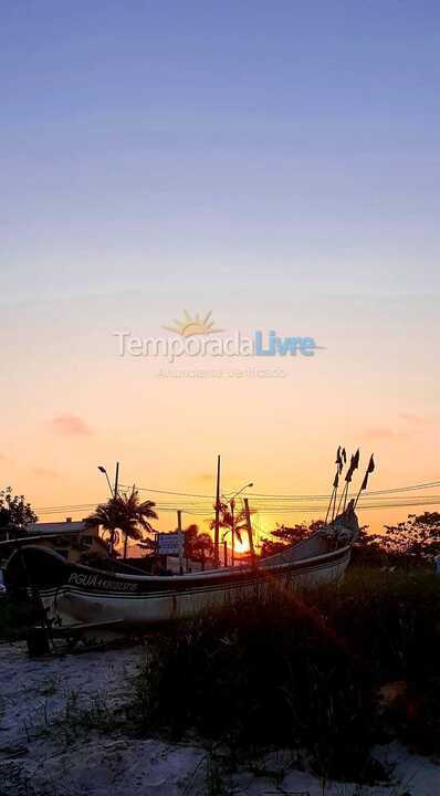 Apartment for vacation rental in Matinhos (Balneário Ipacaraí)