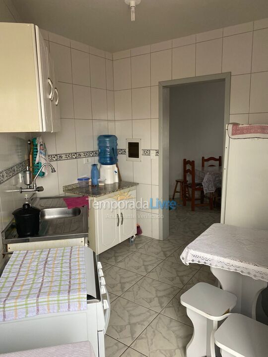 Apartment for vacation rental in Matinhos (Balneário Ipacaraí)