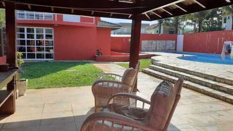 Casa ampla c/ Piscina e vista para montanhas