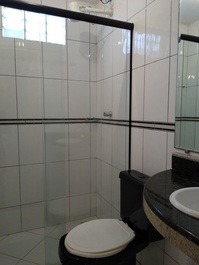 Temporada de ajuste. 02 qtos. 02 wc mob. con vista al Mar de Itaparica !!!