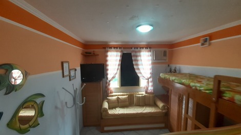 BEAUTIFUL APARTMENT DECORATED AT THE BEACH OF THE ENSEADA / GUARUJÁ