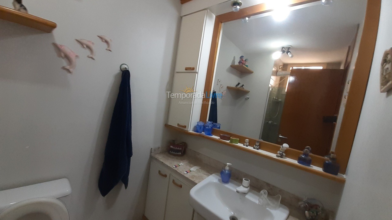 Apartment for vacation rental in Guarujá (Enseada)