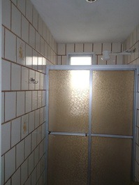 Temporada 03 qtos, 02 wc Mob. 05 minutos praia Itaparica andando!!!