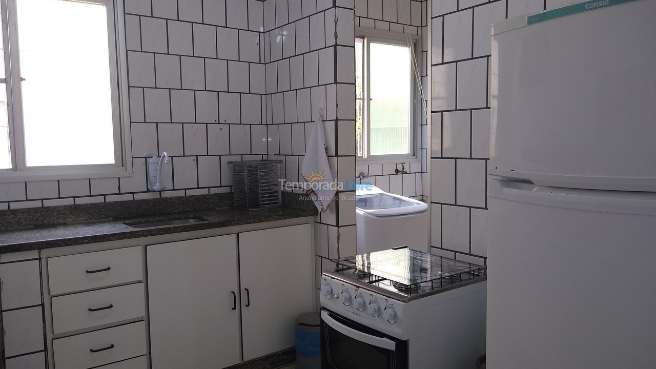 Apartamento para aluguel de temporada em Vila Velha (Praia de Itaparica)