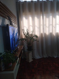 Temporada 03 qtos, 02 wc Mob. 05 minutos praia Itaparica andando!!!