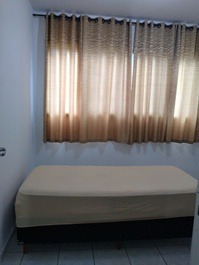 Temporada 02 qtos, 01 wc Mob. 05 minutos praia Itaparica andando!!!