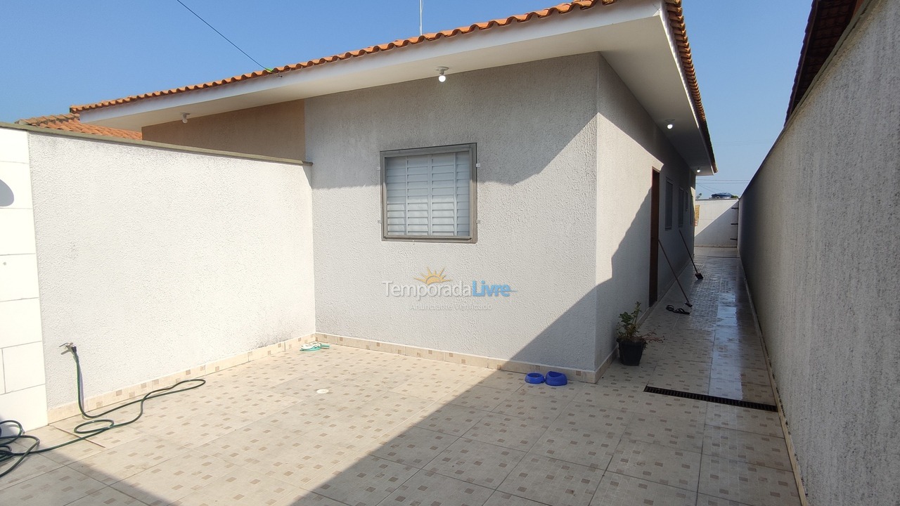 House for vacation rental in Itanhaém (Bopiranga)